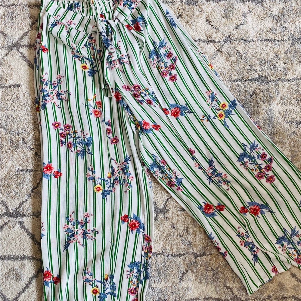 Boho green pattern pants 💐☀️💚 - Picture 9 of 11